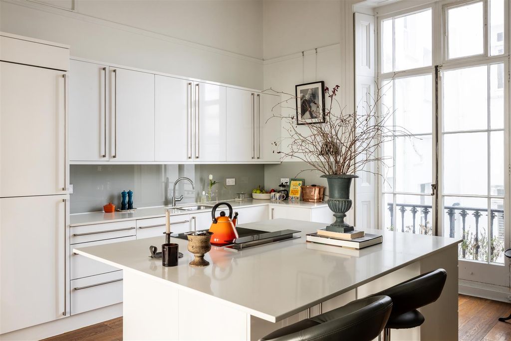 Additional image 29 of 2 bed flat for saleLewes Crescent, Brighton BN2