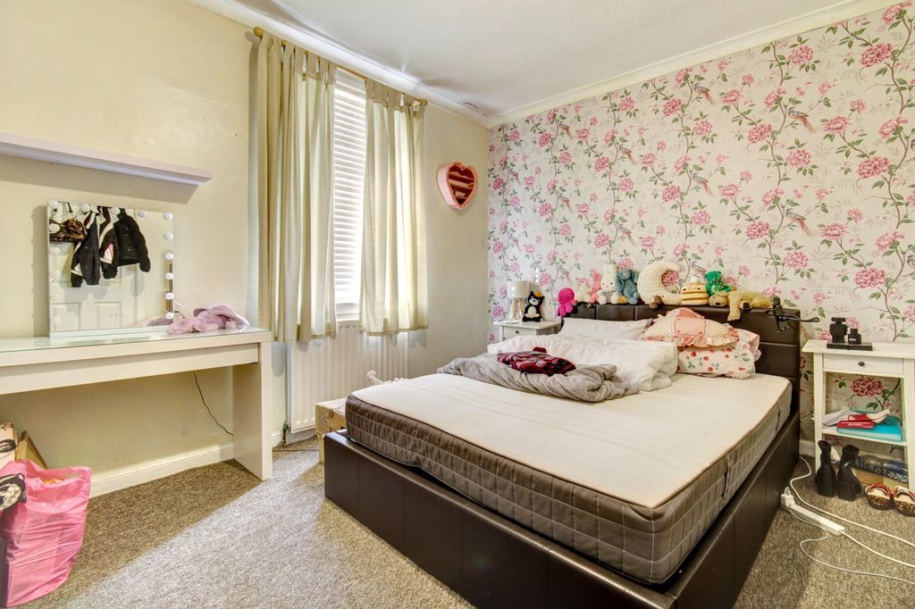 Additional image 5 of 2 bed flat for saleTontine Park, Renton G82