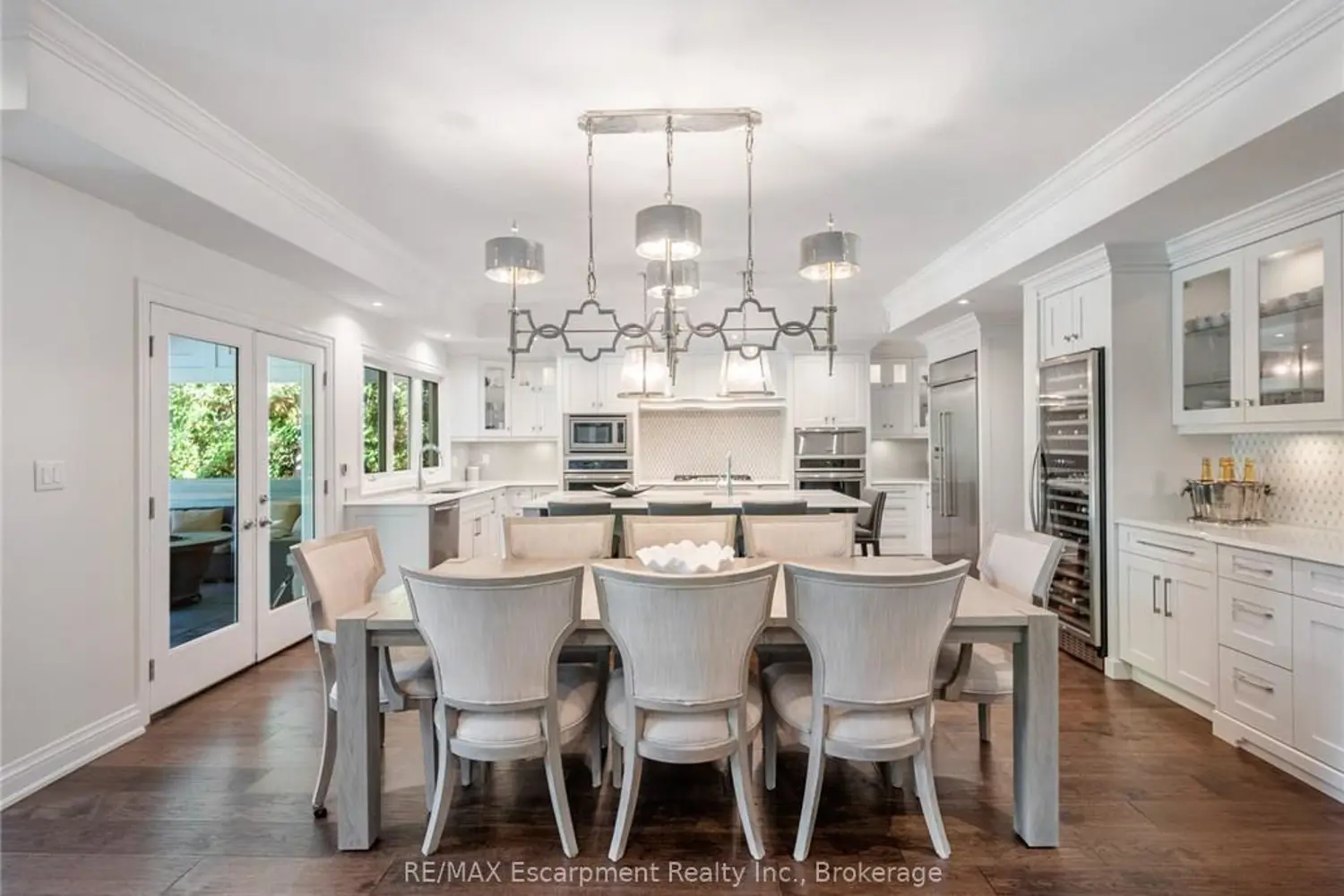 Additional image 3 of 3087 Lakeshore Road