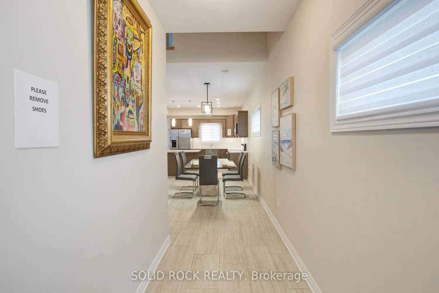 7387 Sherrilee Crescent photo 3