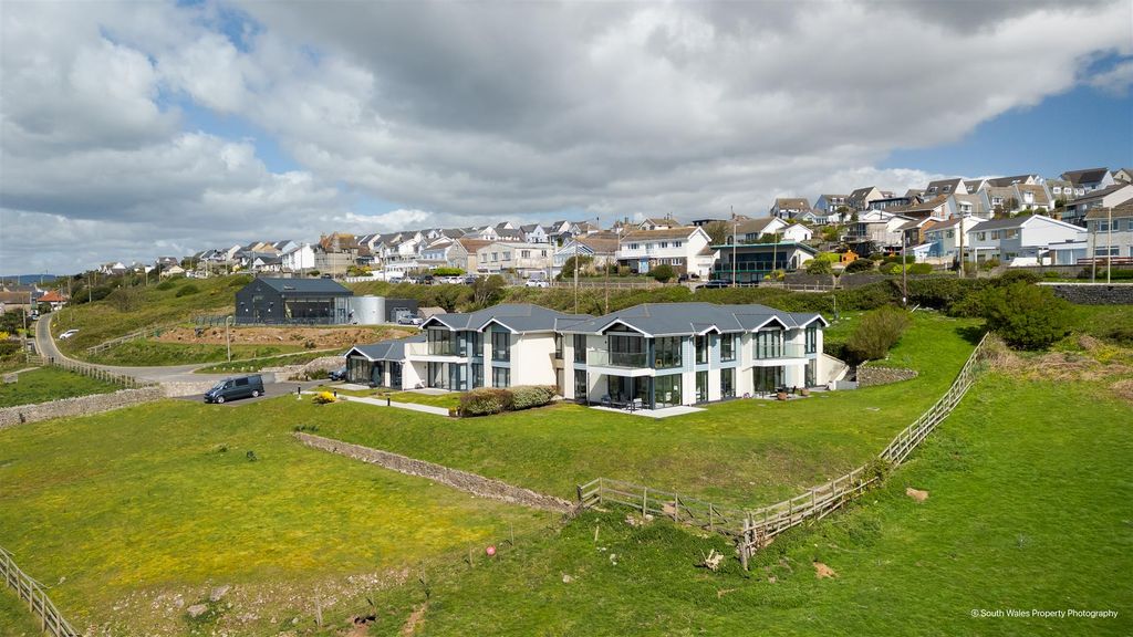 Additional image 5 of 2 bed flat for saleSlon Lane, Ogmore-By-Sea, Vale Of Glamorgan CF32