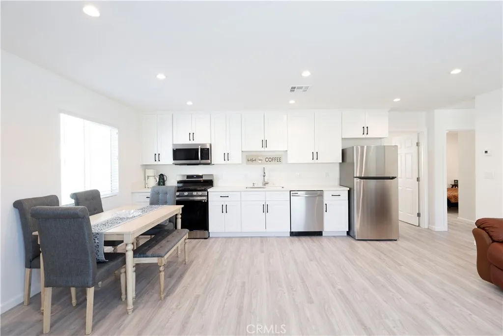 Additional image 52 of 18623 Bryant Street, Northridge, CA 91324