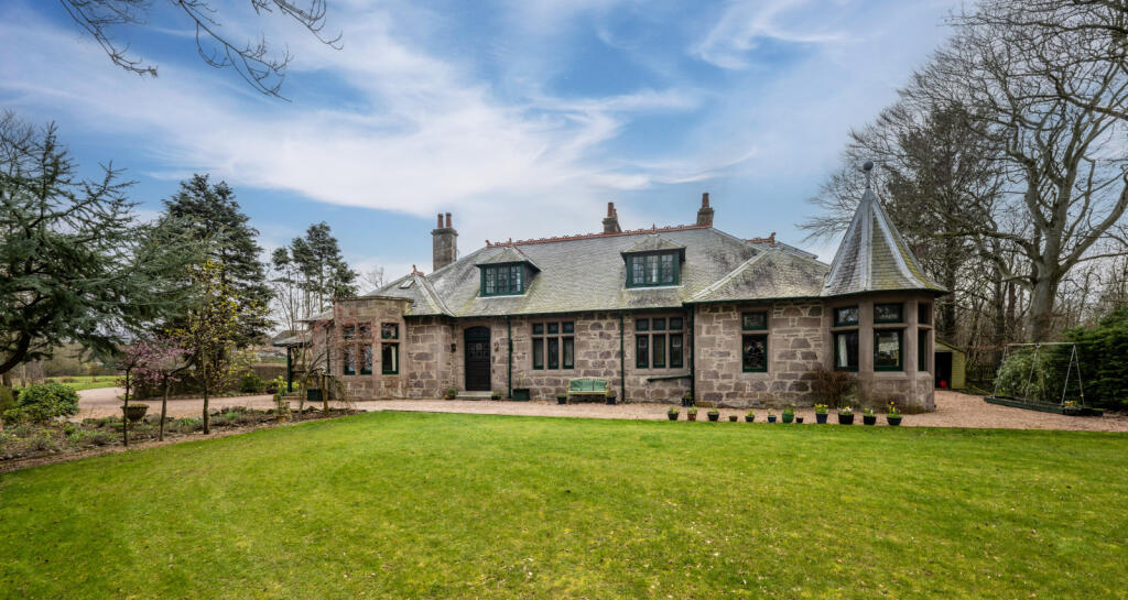 Green Den, Dunnottar, Stonehaven, Kincardineshire, AB39
