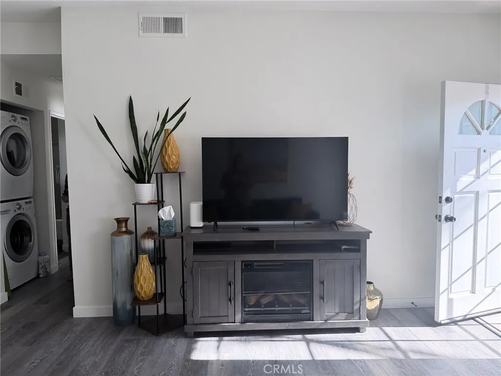 Additional image 3 of 64 Remington, Irvine, CA 92620