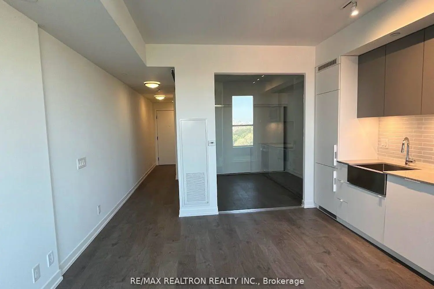 Additional image 5 of 270 Dufferin Street 619