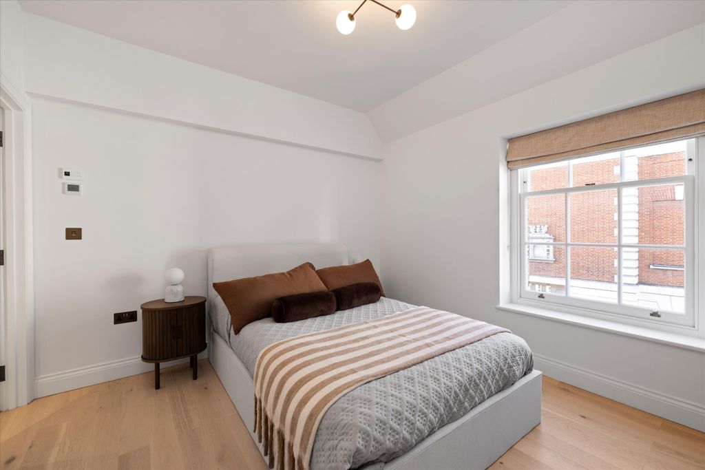 Additional image 7 of 4 bed flat for saleHill Street, Richmond TW9
