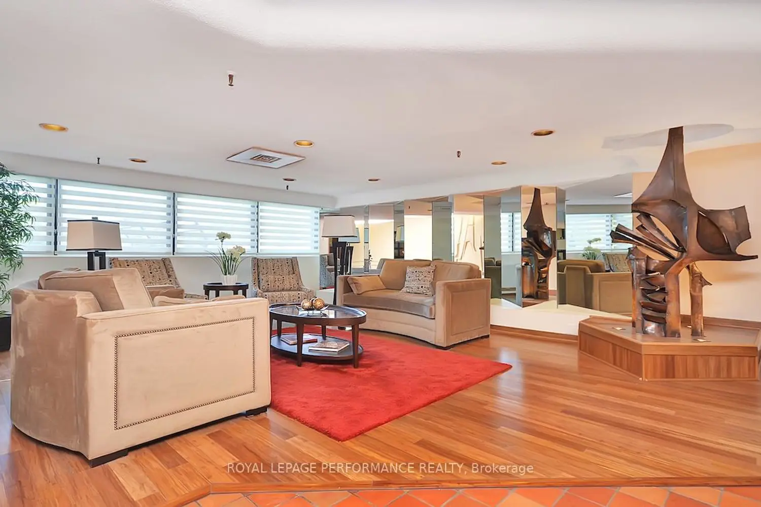 Additional image 5 of 415 Greenview Avenue 404