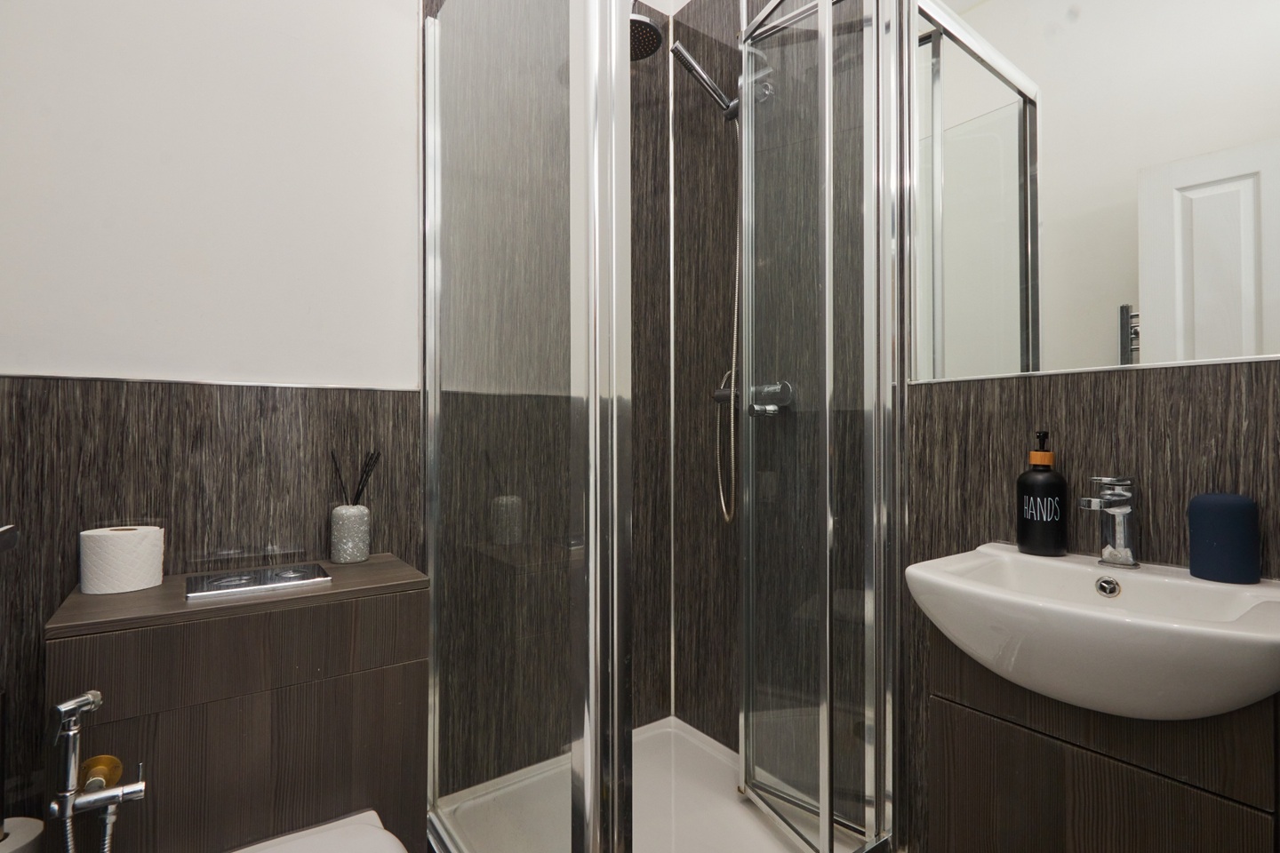 Additional image 8 of 2 Bed Flat, Blenheim Terrace, LS2, N1 7GU