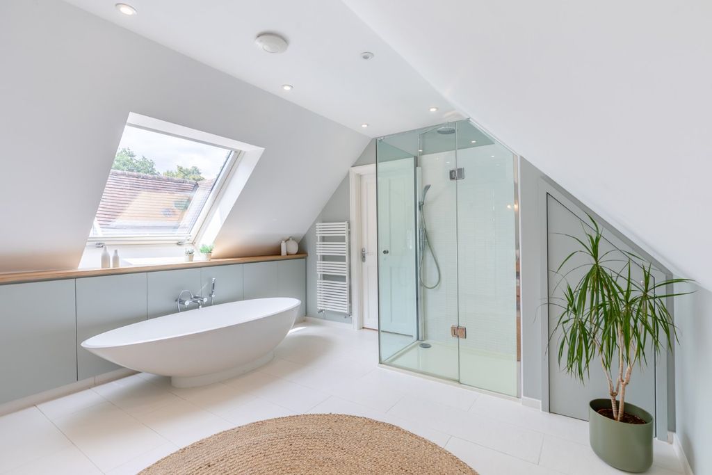 Additional image 14 of 5 bed detached house for saleChapel Row, Berkshire RG7