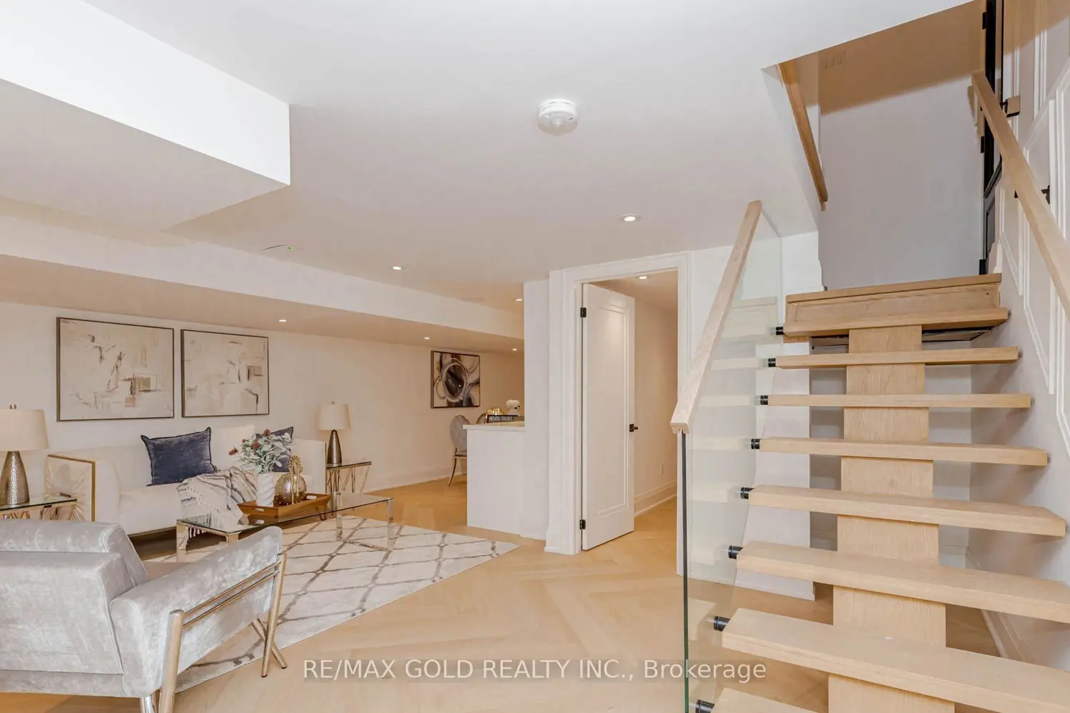 Additional image 17 of 786 Euclid Avenue