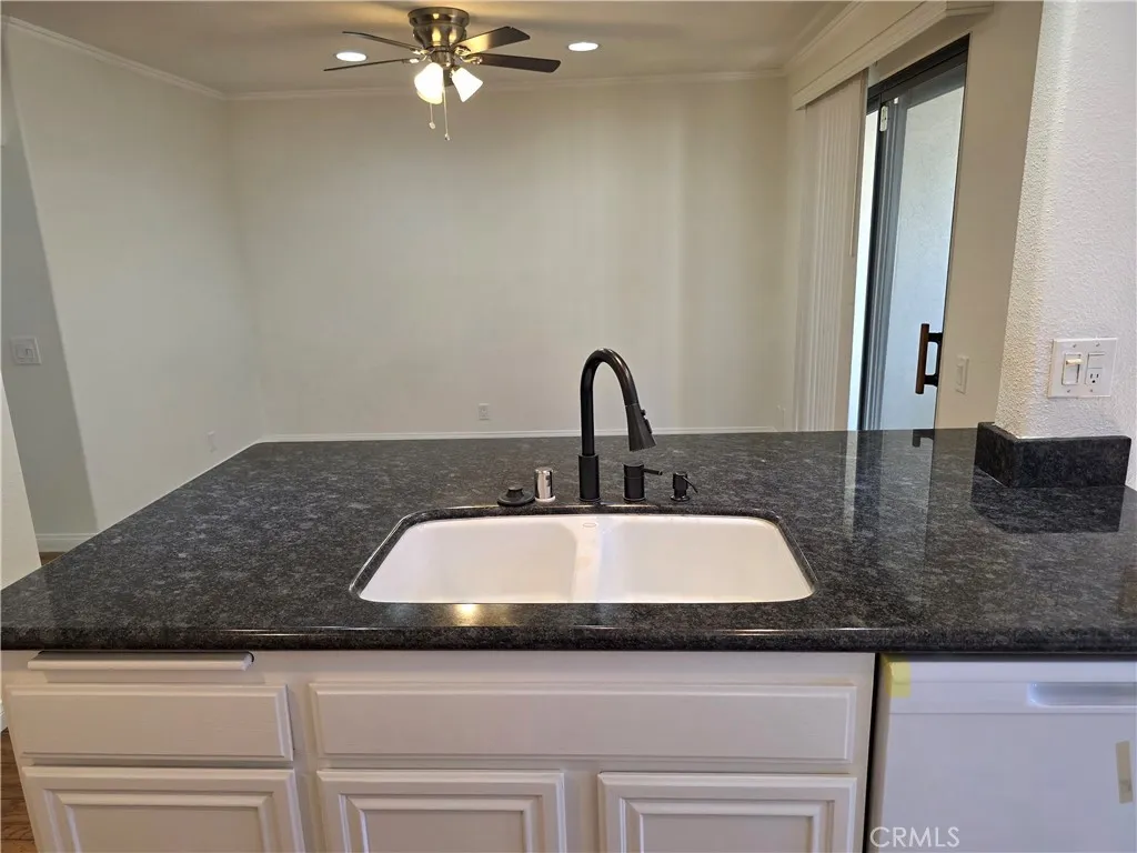 Additional image 38 of 10231 Independence Avenue Unit C12, Chatsworth, CA 91311