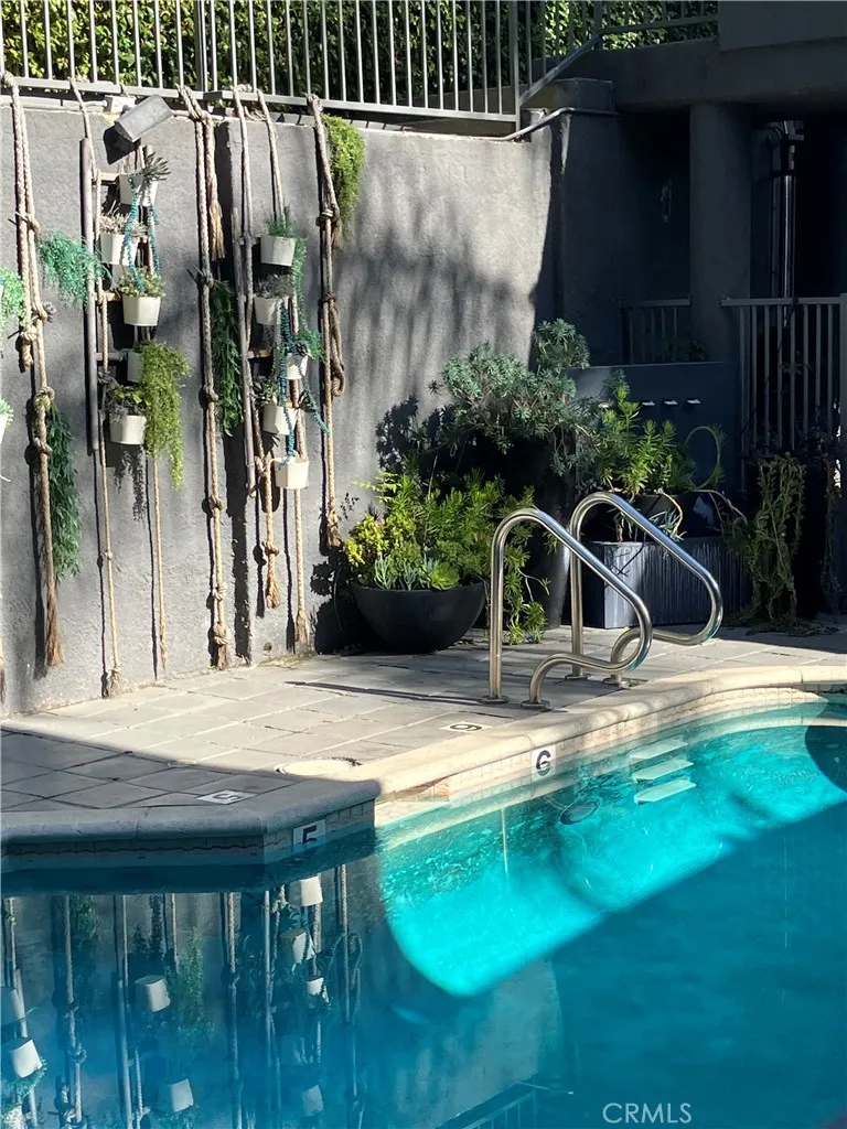 Additional image 23 of 939 Palm Avenue Unit 309, Los Angeles, CA 90069