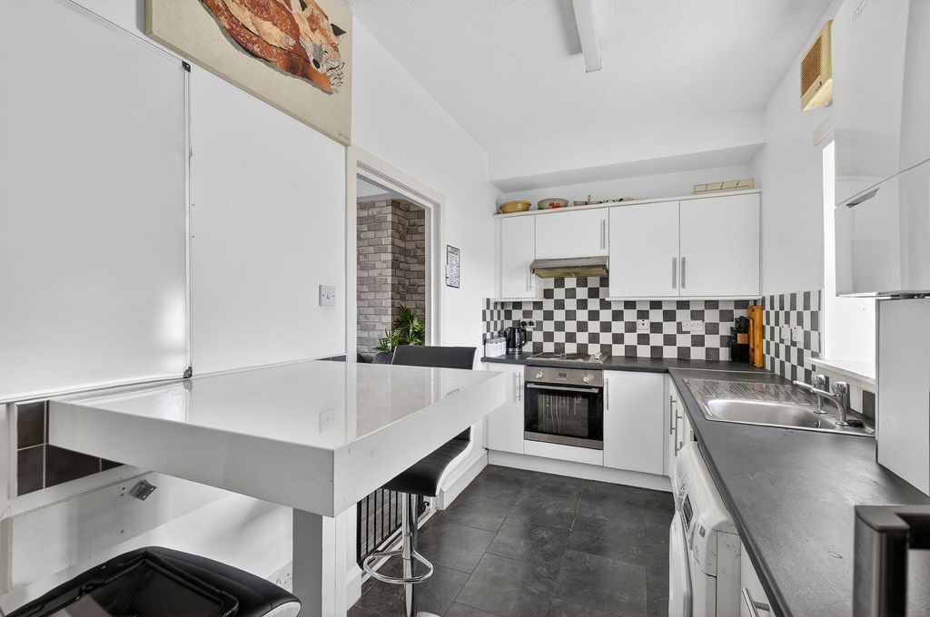 Additional image 6 of 2 bed flat for saleFlat B, 104 Titchfield Street, Kilmarnock KA1