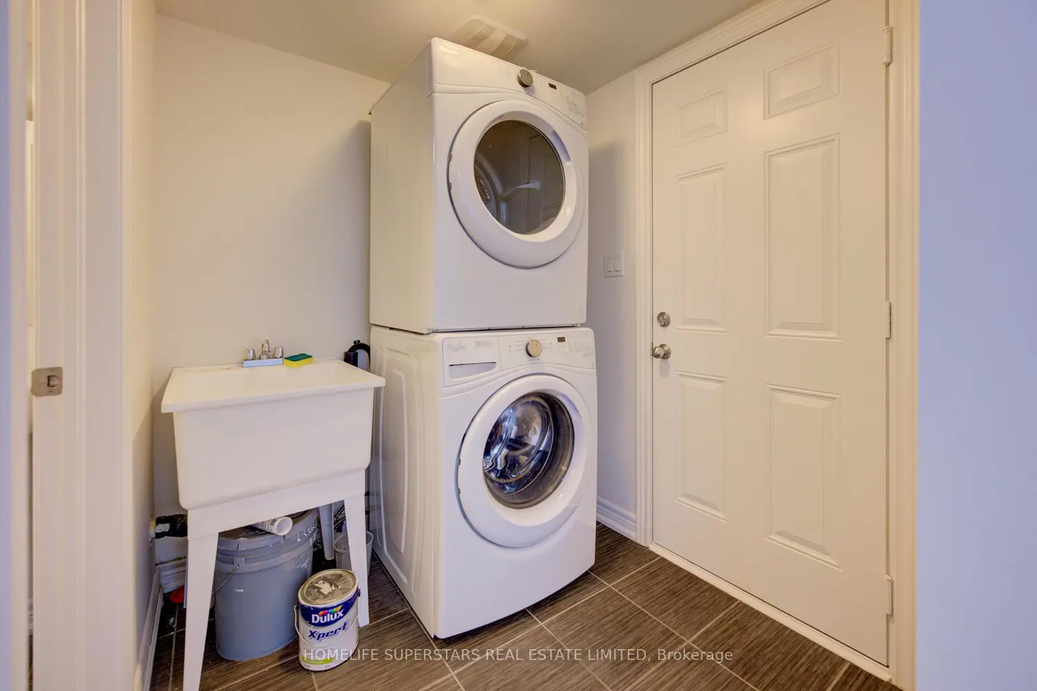 Additional image 5 of 9 Aspen Hills Road 40