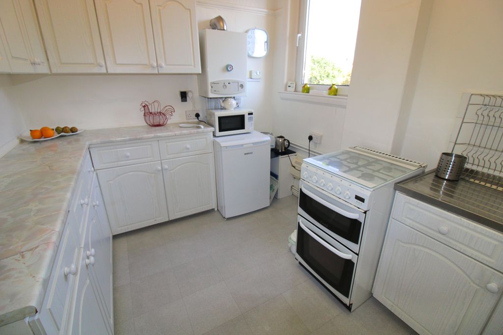 Additional image 6 of 3 bed maisonette for saleLougher Gardens, Porthcawl CF36