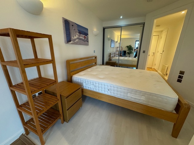 Additional image 3 of 1 Bed Flat, Bridgewater Place, LS11, N1 7GU