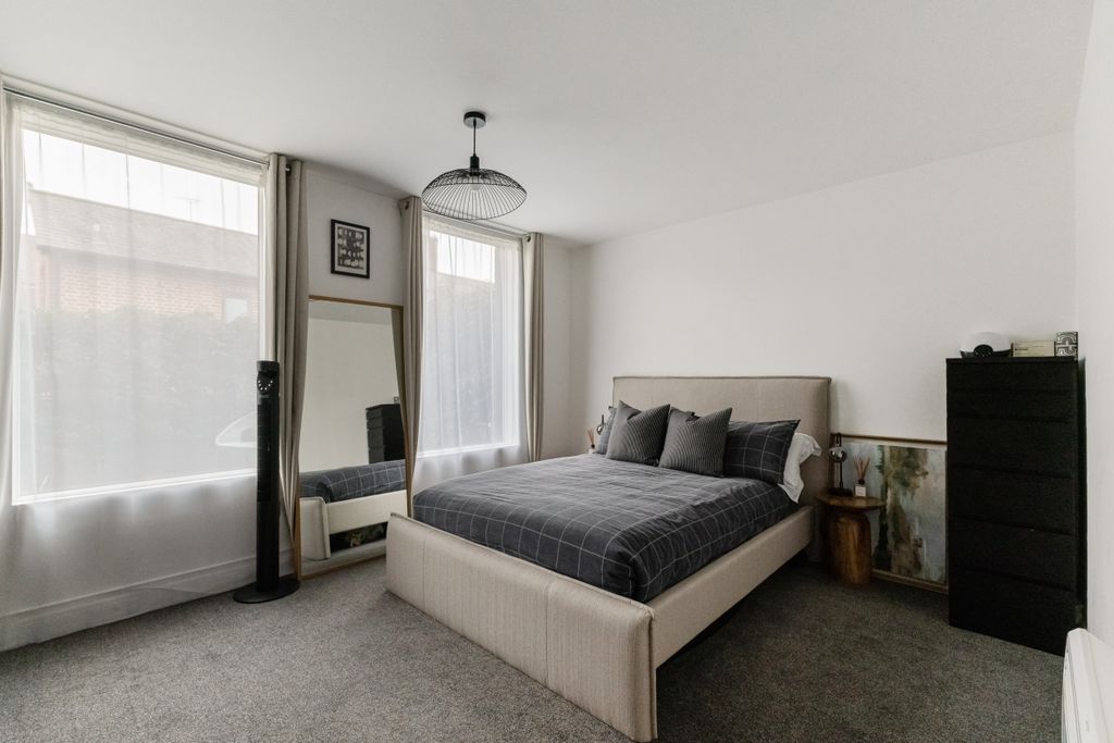 Additional image 7 of 2 bed flat for saleBewick Mews, Hungerford RG17