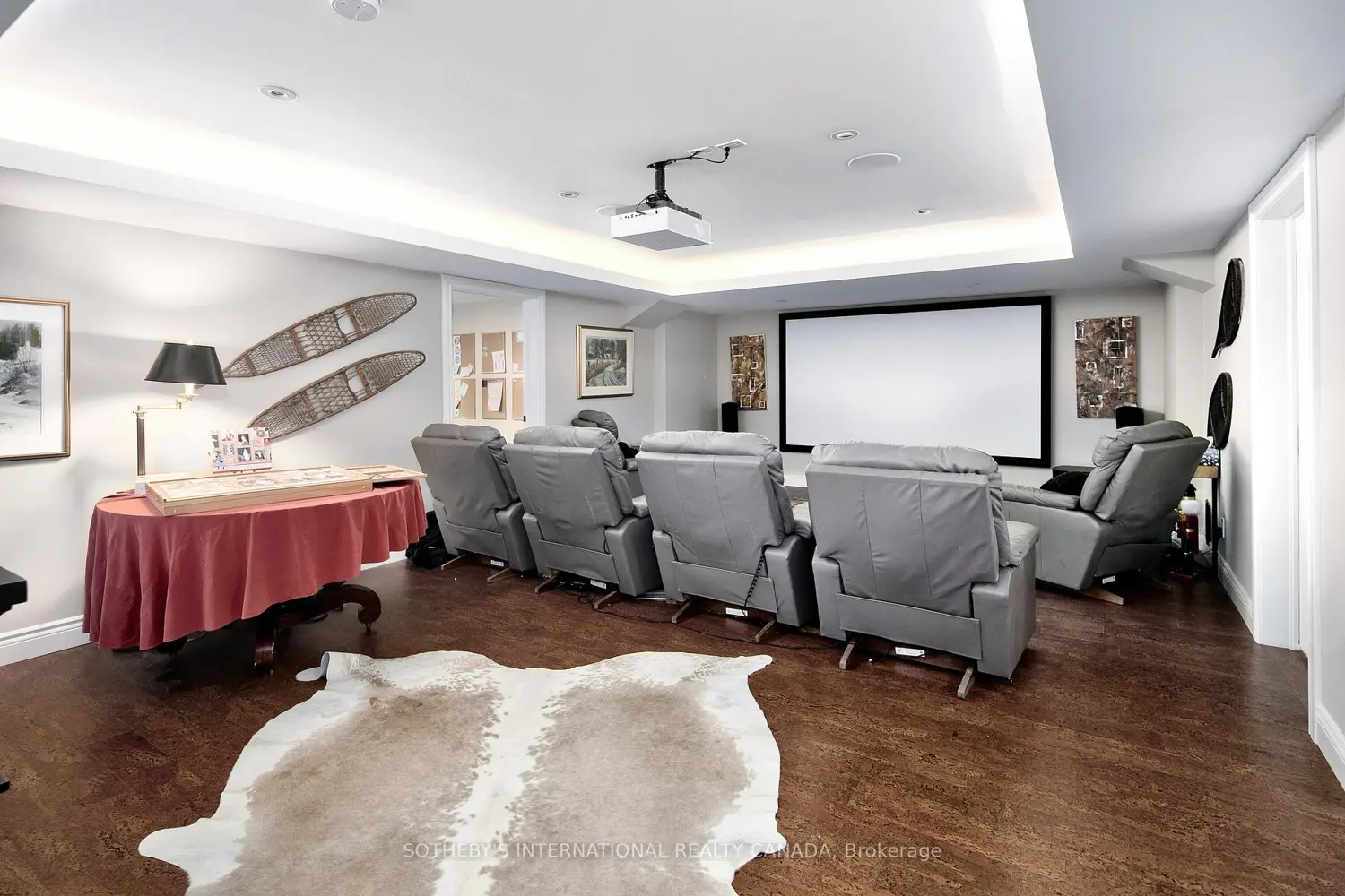 Additional image 12 of 156 Bartlett Boulevard