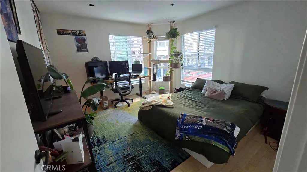 Additional image 33 of 35 Linden Ave Unit 301, Long Beach, CA 90802