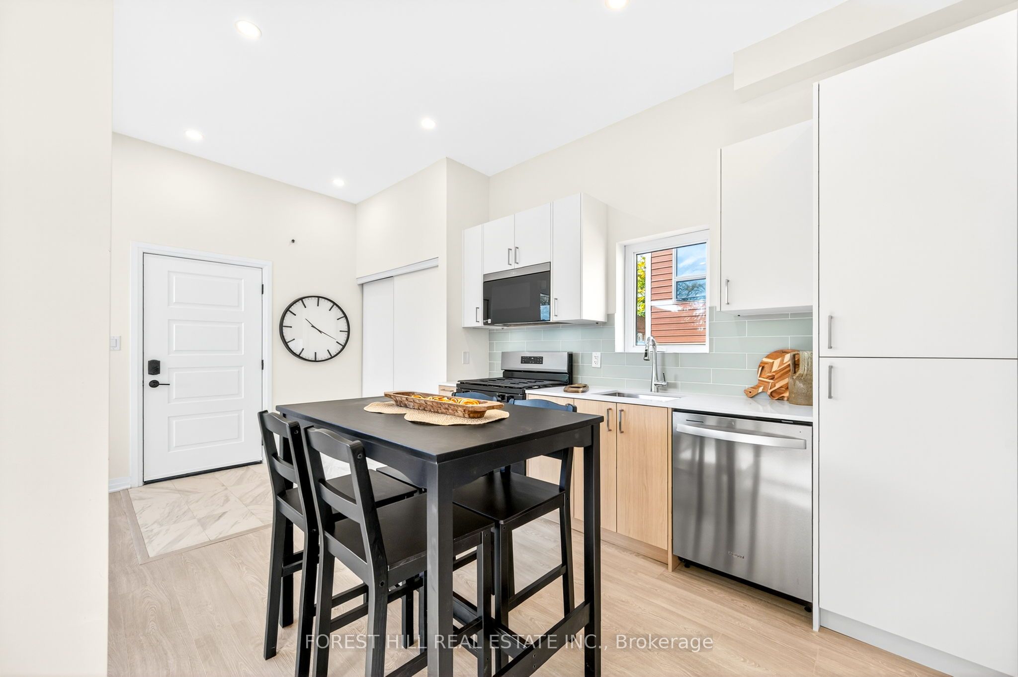 Additional image 5 of R - GARDEN-52 Albright Avenue, Toronto, ON, M8W 1X2