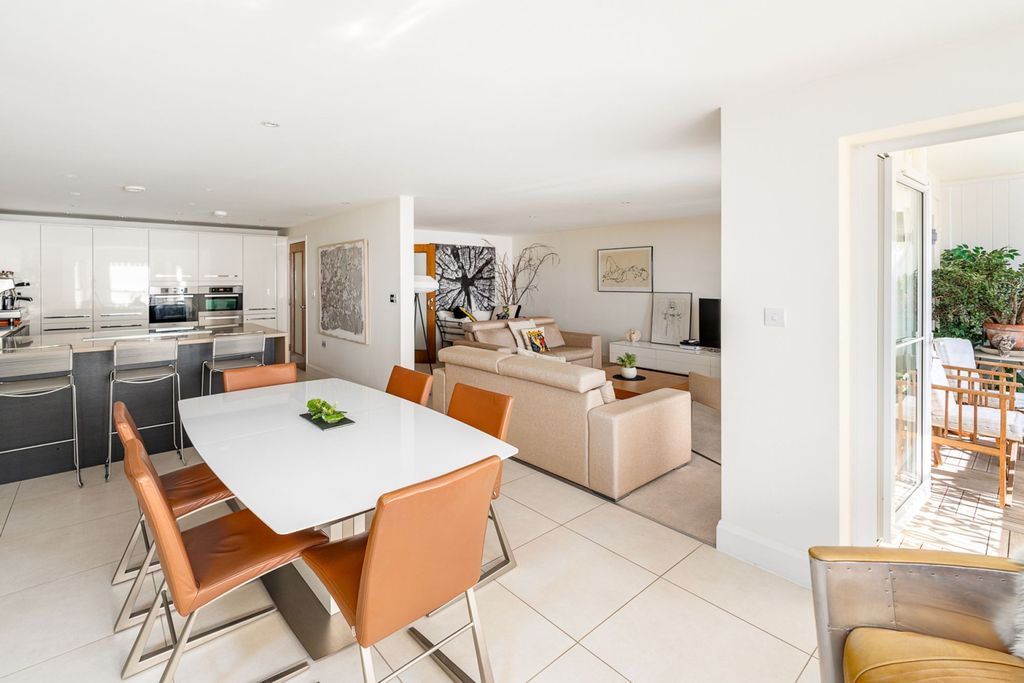 Additional image 6 of 2 bed flat for saleMarine Parade, Worthing BN11