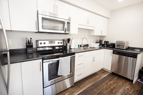 Additional image 2 of 100 Southview Crescent, Winnipeg, MB, R3Y 0W1