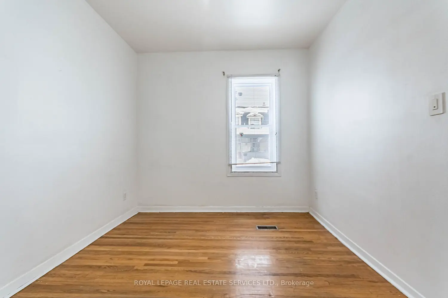 Additional image 4 of 740 Lansdowne Avenue