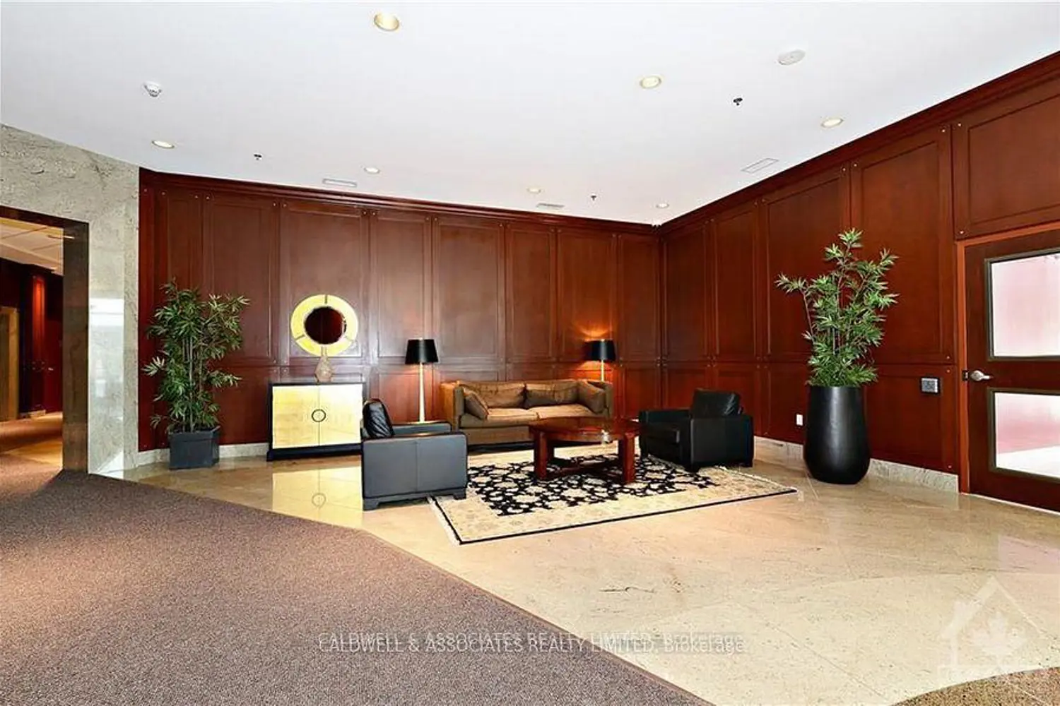 Additional image 2 of 234 Rideau Street 1012