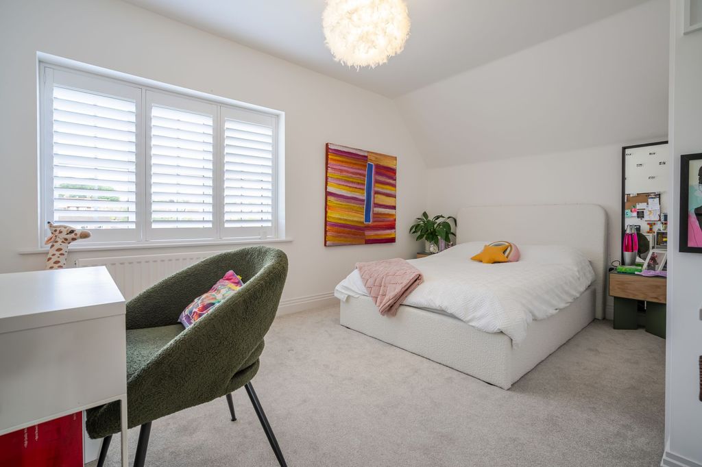 Additional image 11 of 5 bed detached house for saleMartin Avenue, Sunninghill SL5