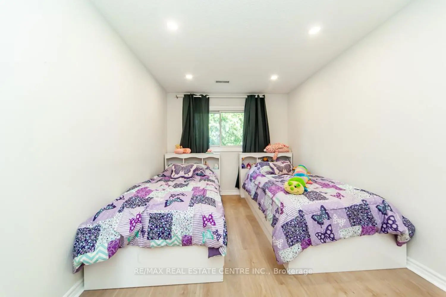 Additional image 14 of 2050 Upper Middle Road 88