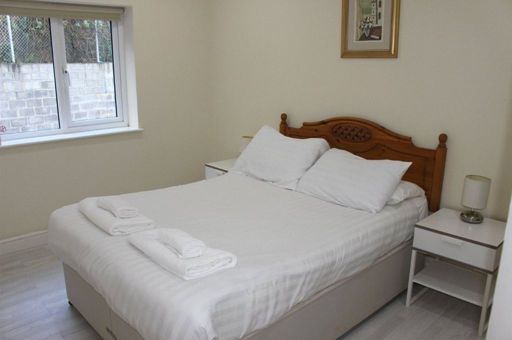 Additional image 11 of 2 bed flat for saleApt 1 (15) Coastal View, Pendine, Carmarthen SA33