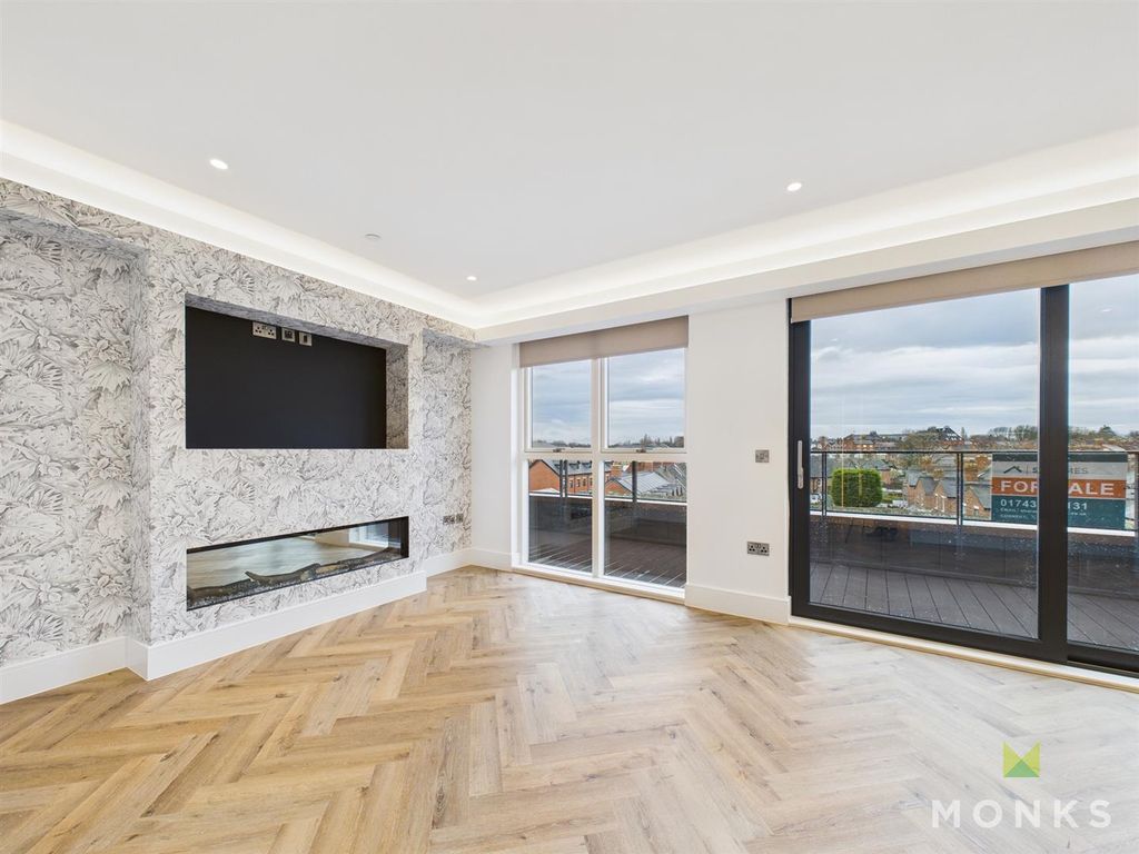 Additional image 5 of 2 bed flat for sale36 The Penthouse, Old Coleham Court, Shrewsbury SY3