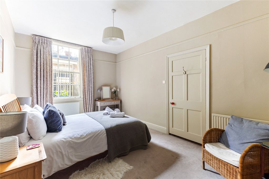 Additional image 7 of 3 bed flat for saleRoyal Crescent, Bath, Somerset BA1