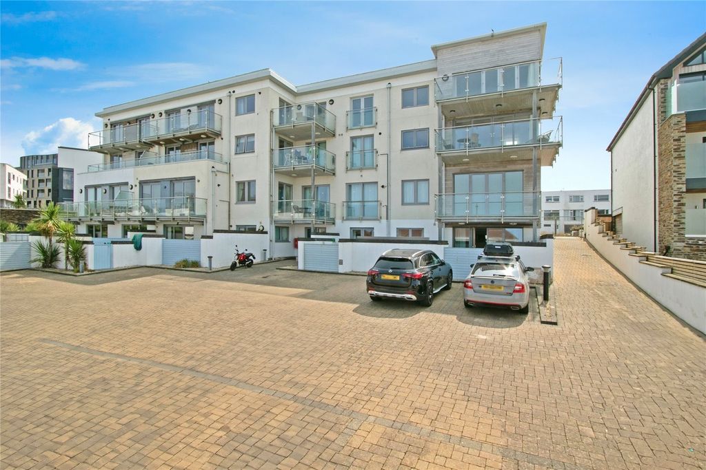 Additional image 5 of 3 bed flat for salePentire Avenue, Pentire, Newquay, Cornwall TR7