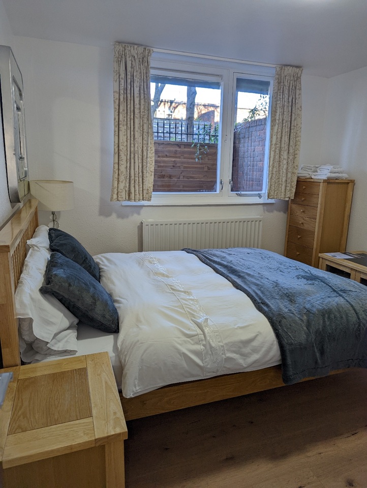 Additional image 3 of 2 Bed Flat, Elam Close, SE5, N1 7GU