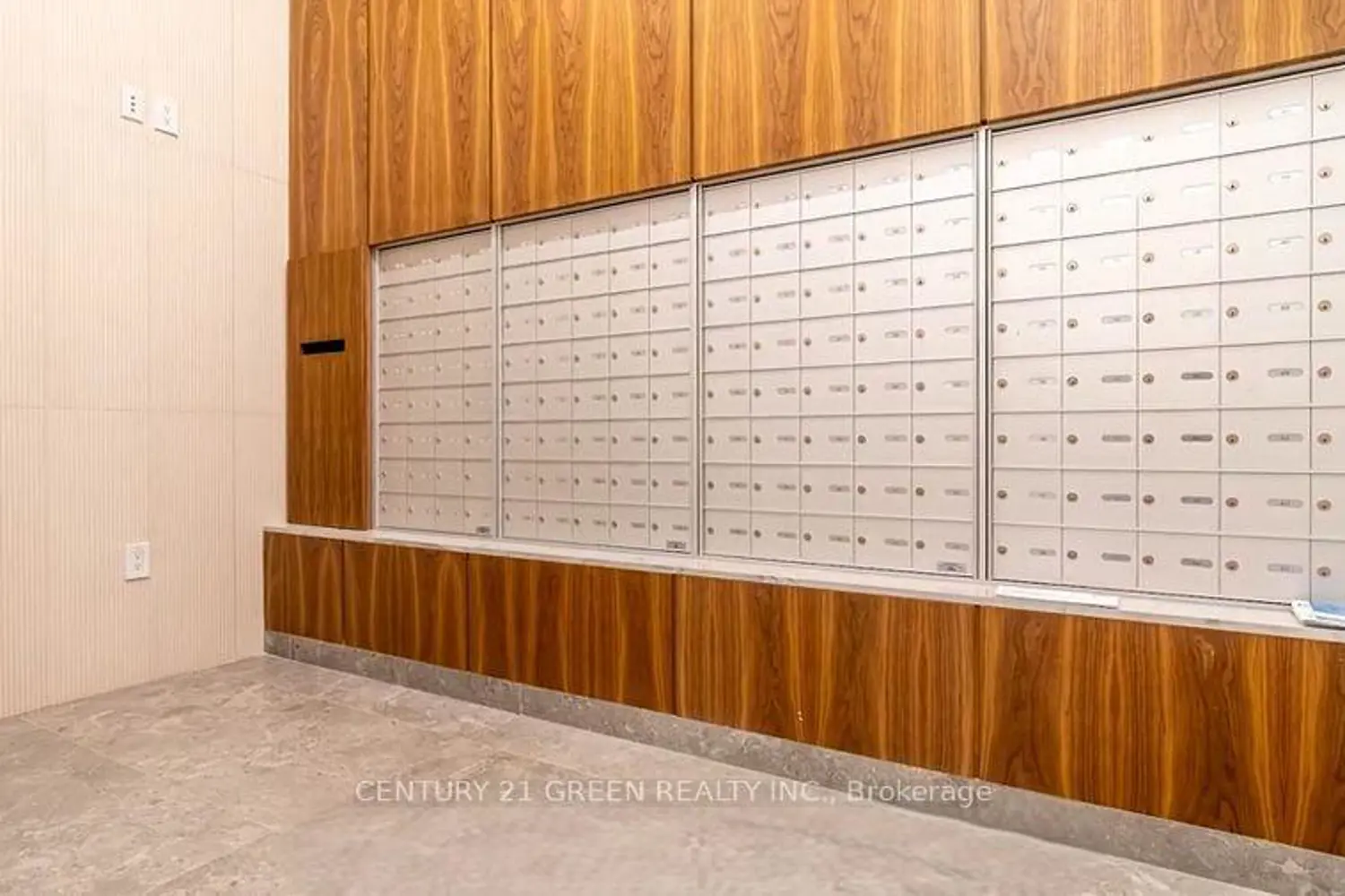 Additional image 20 of 509 Dundas Street 506