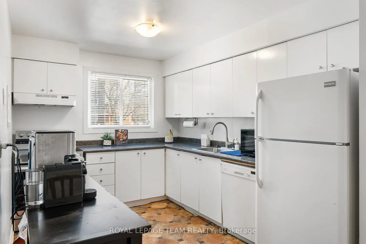 Additional image 4 of 160 Fenerty Court 4