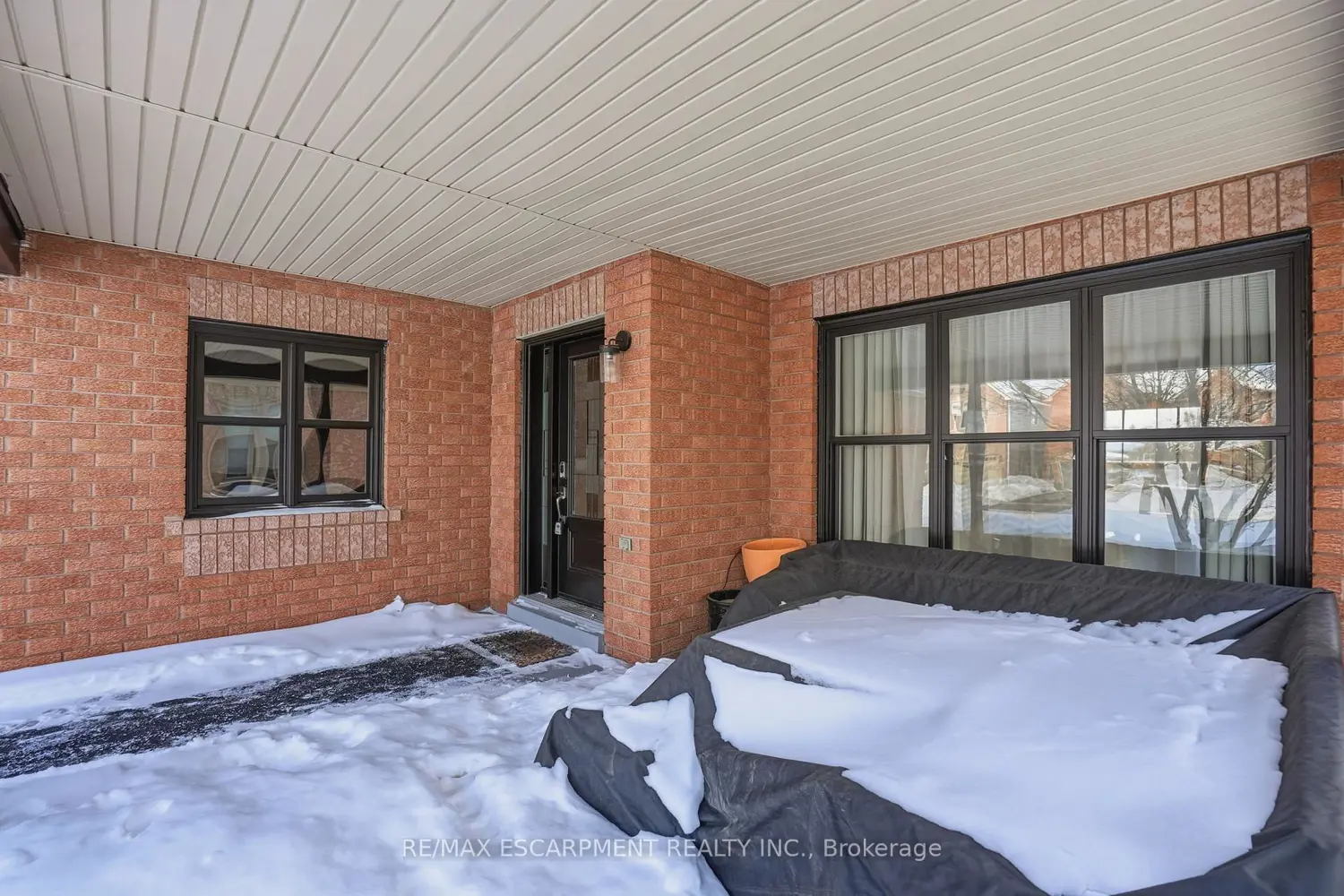 73 Riley Street
