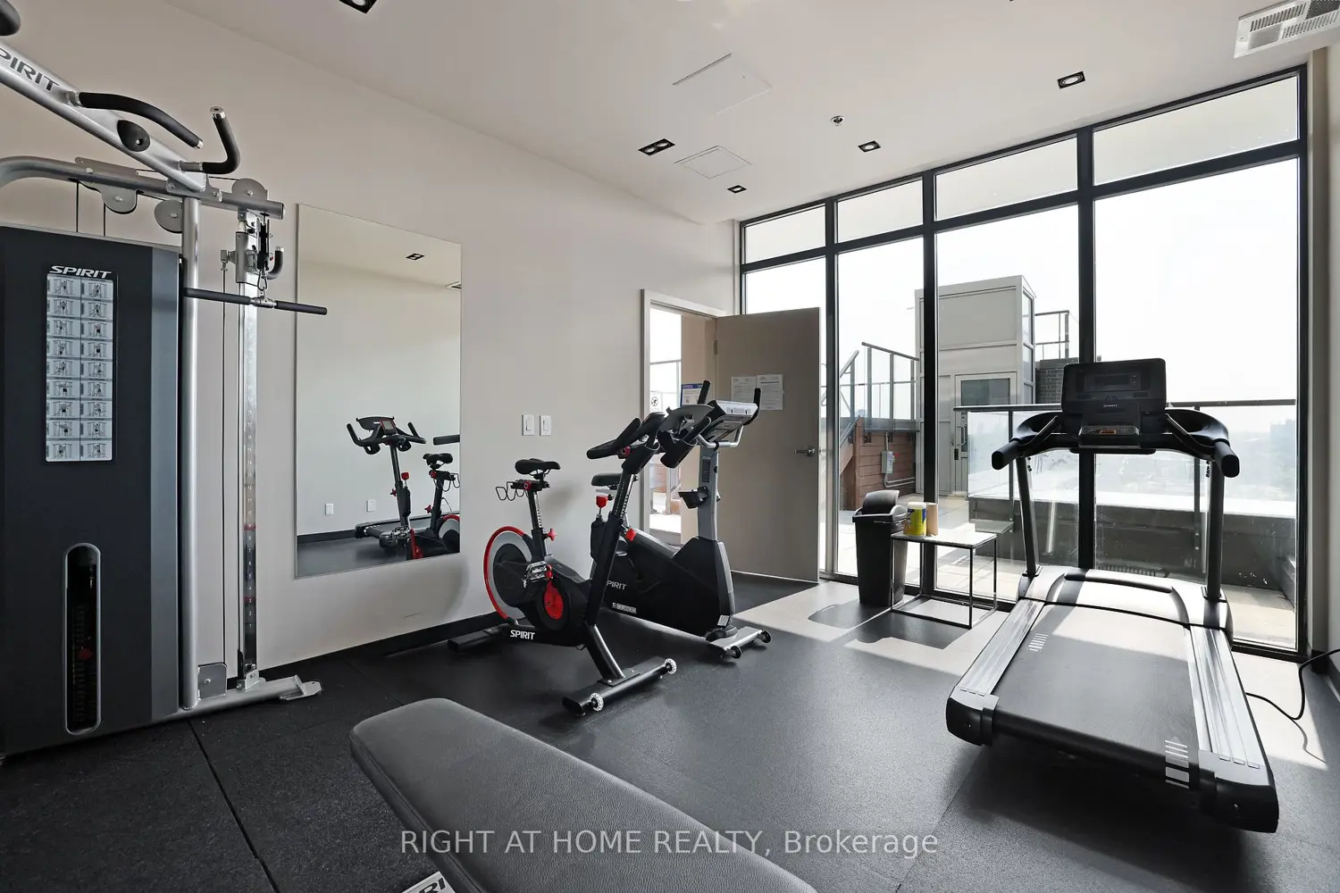 Additional image 10 of 203 Catherine Street 2002