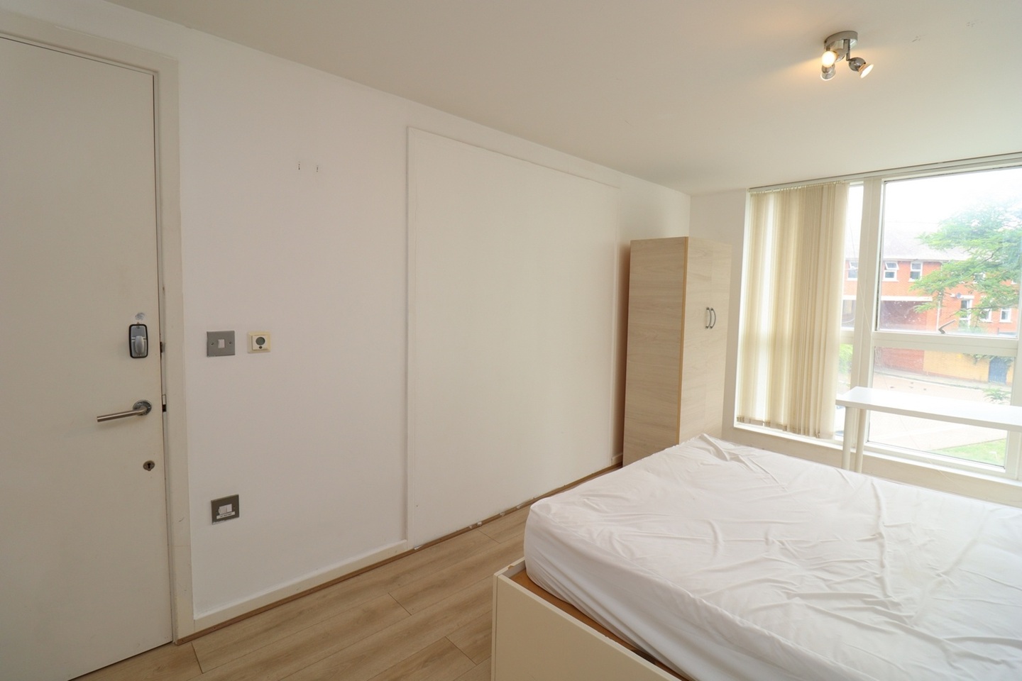 Additional image 3 of Room in a Shared House, Dovecote House, SE16, N1 7GU