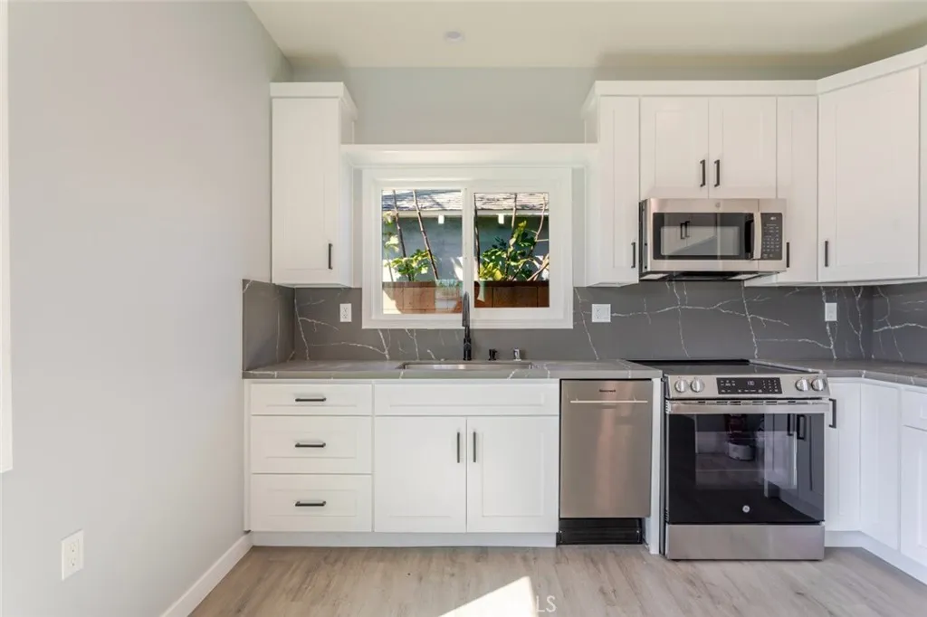 Additional image 36 of 944 Zook Drive Unit A, Glendale, CA 91202