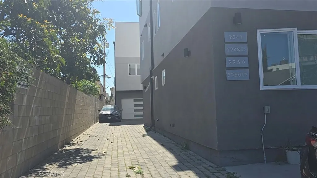 Additional image 3 of 2250 W 14th St, Los Angeles, CA 90006