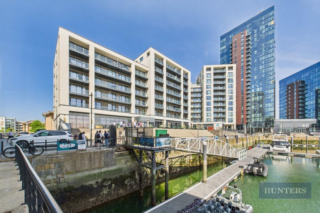 Additional image 15 of 2 bed flat for saleAlexandra Wharf, Maritime Walk, Ocean Village SO14
