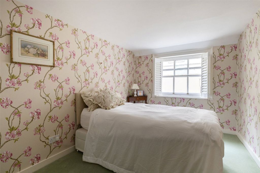 Additional image 14 of 4 bed maisonette for saleMissenden Road, Amersham, Buckinghamshire HP7