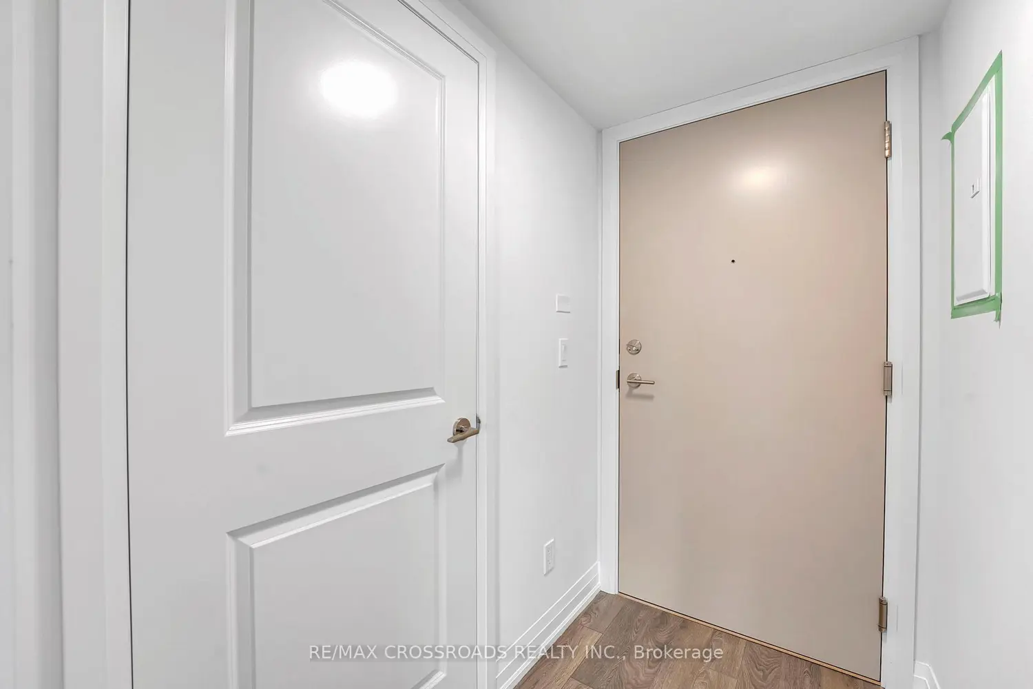 Additional image 3 of 20 Meadowglen Place 528