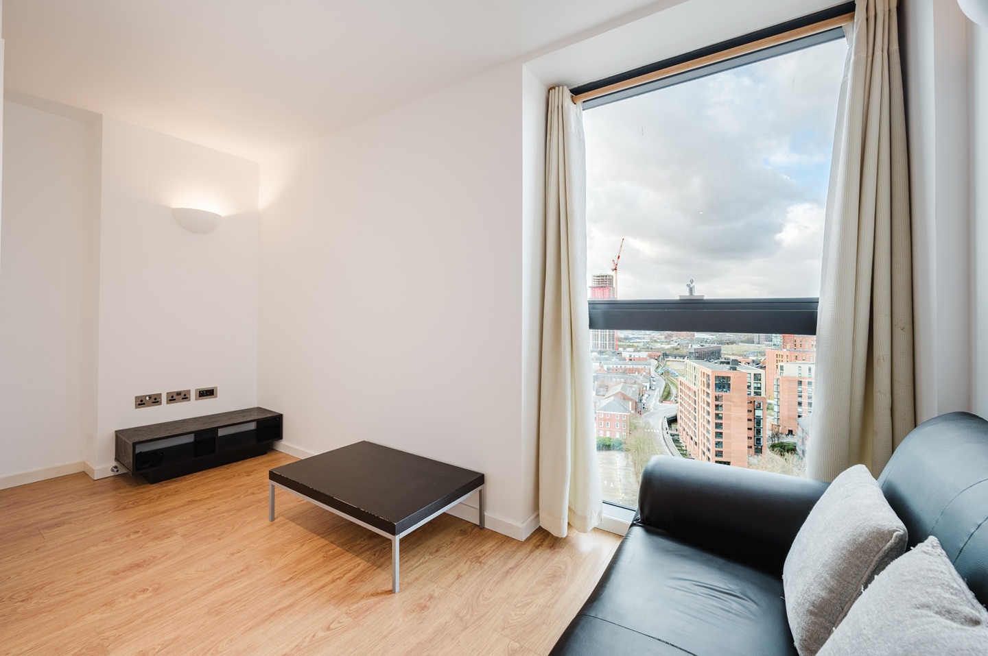 Additional image 4 of 1 Bed Flat, Bridgewater Place, LS11, N1 7GU