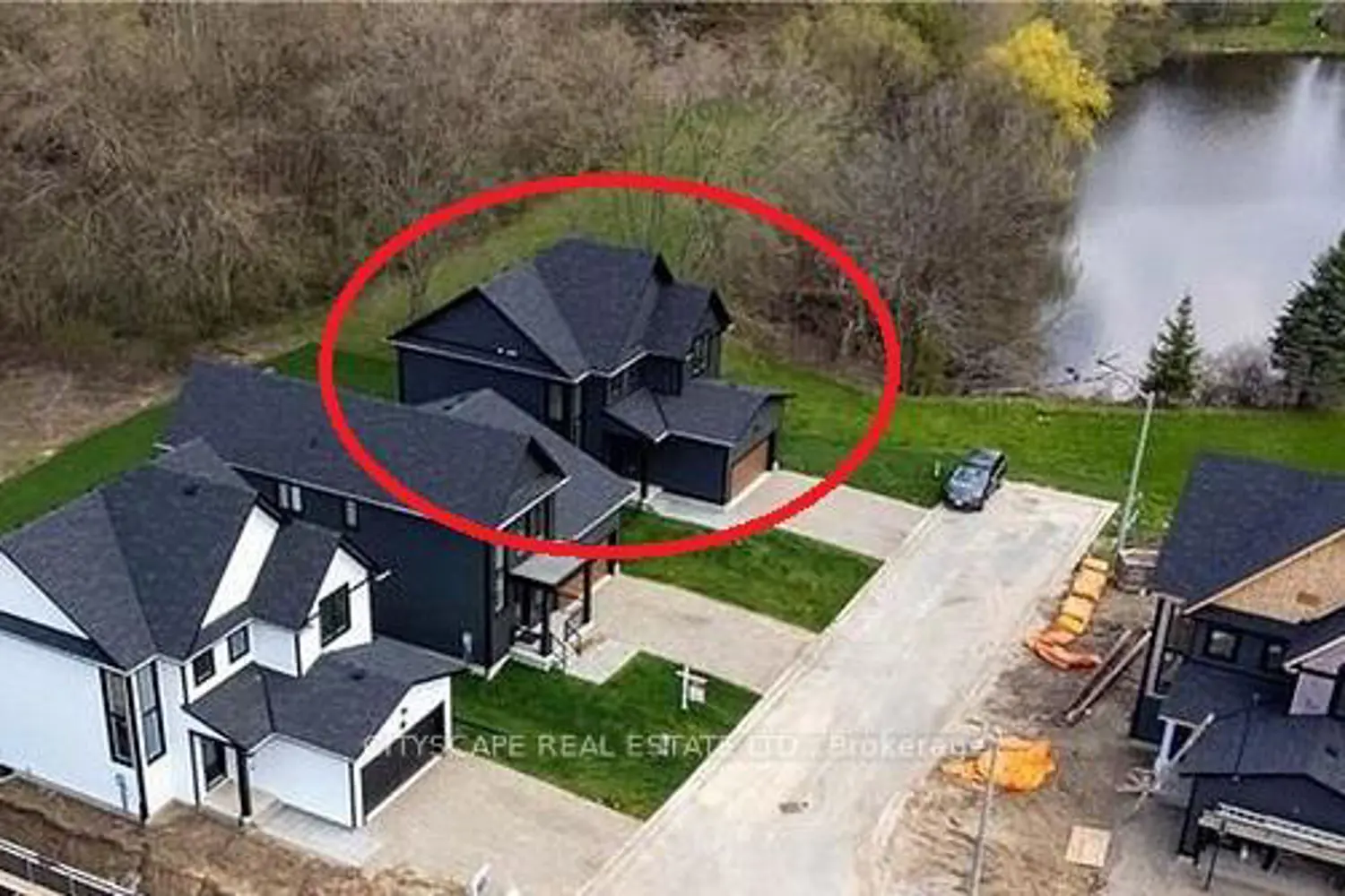 Additional image 3 of 20-297 Whiting Street