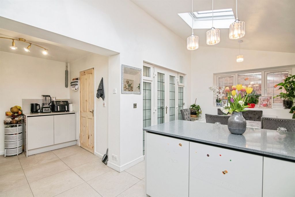 Additional image 8 of 4 bed semi-detached house for saleWooding Crescent, Tipton DY4