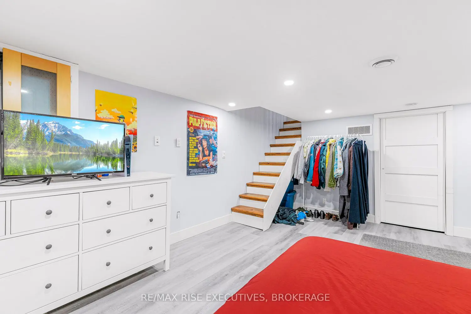 Additional image 10 of 570 Frontenac Street