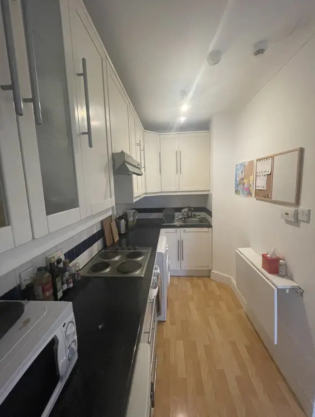 Additional image 3 of Room in a Shared House, Woodhouse Square, LS3, N1 7GU